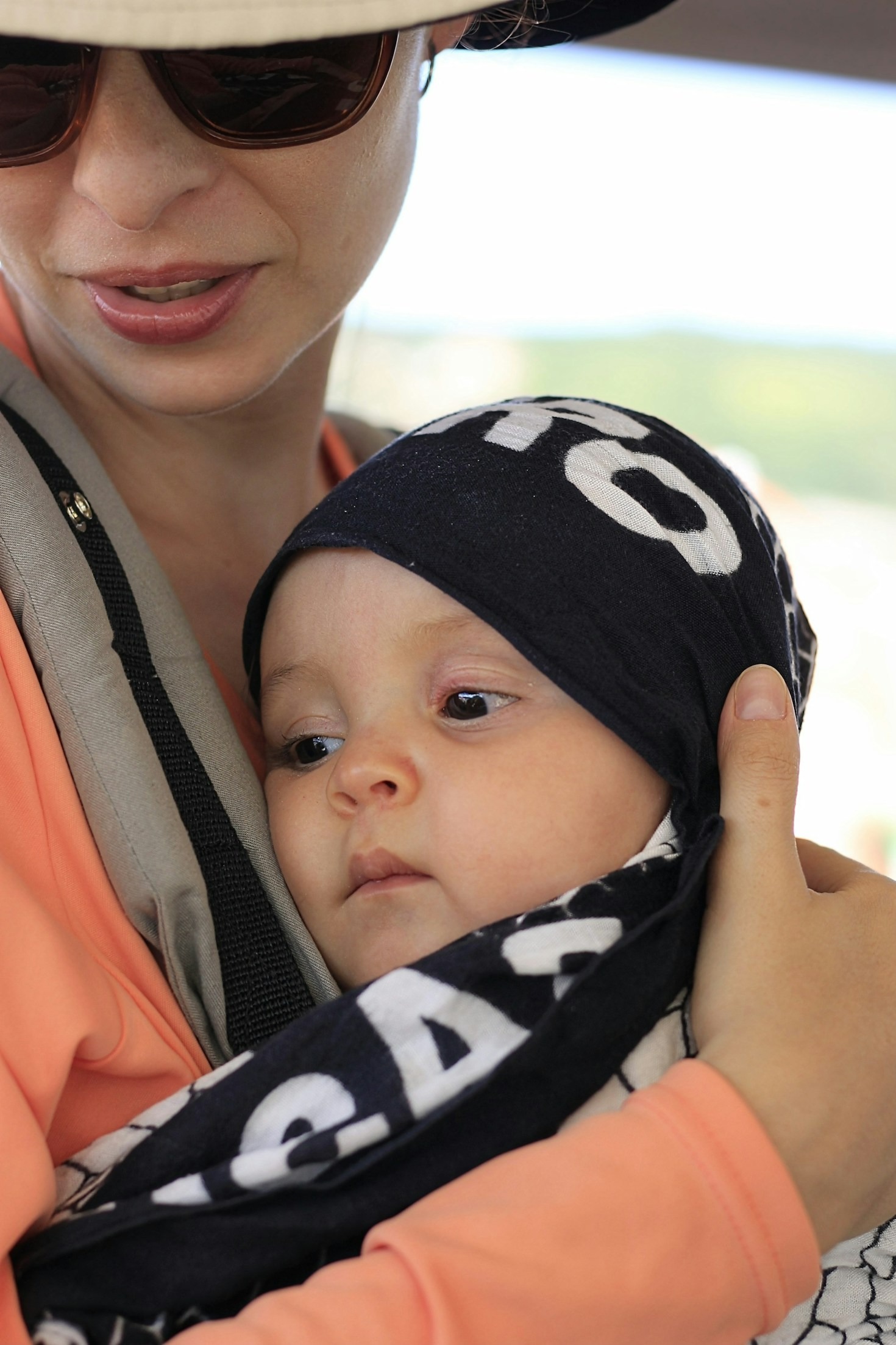 Най-добрите съвети за успешно бебеносене